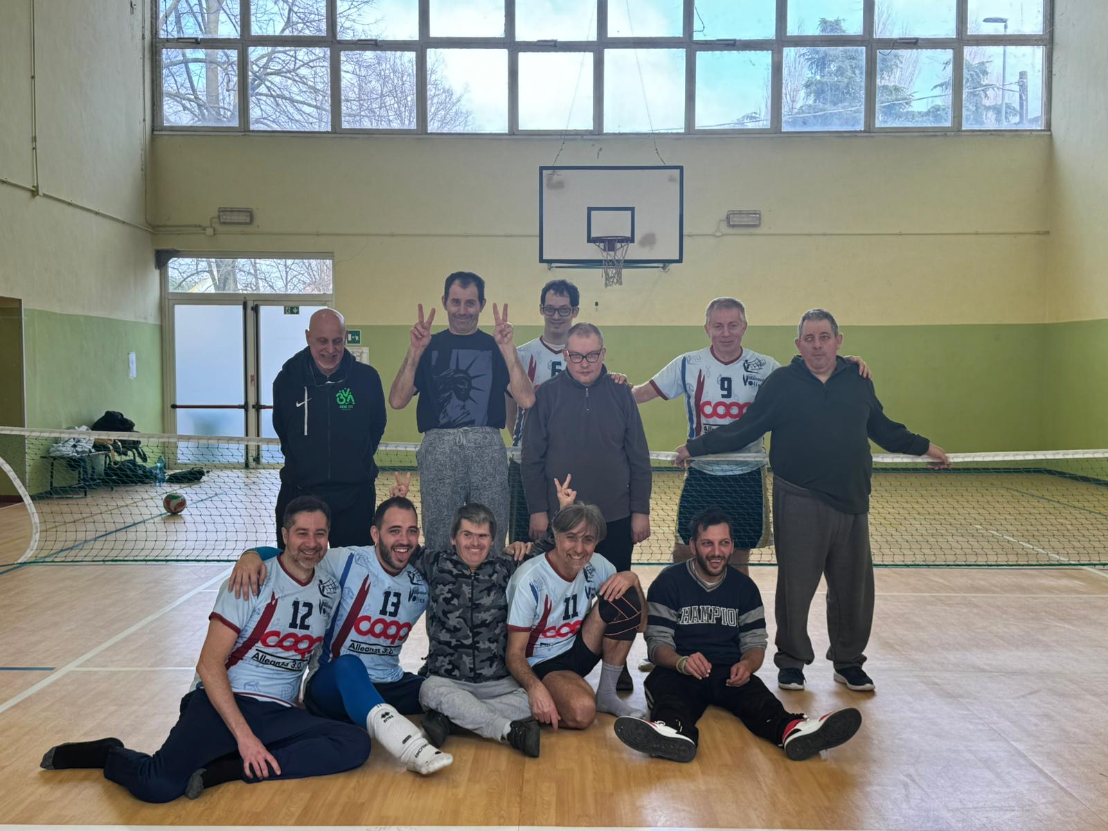 Il Sitting Volley a Casa Kairos: Sport e Inclusione Ogni Venerdì